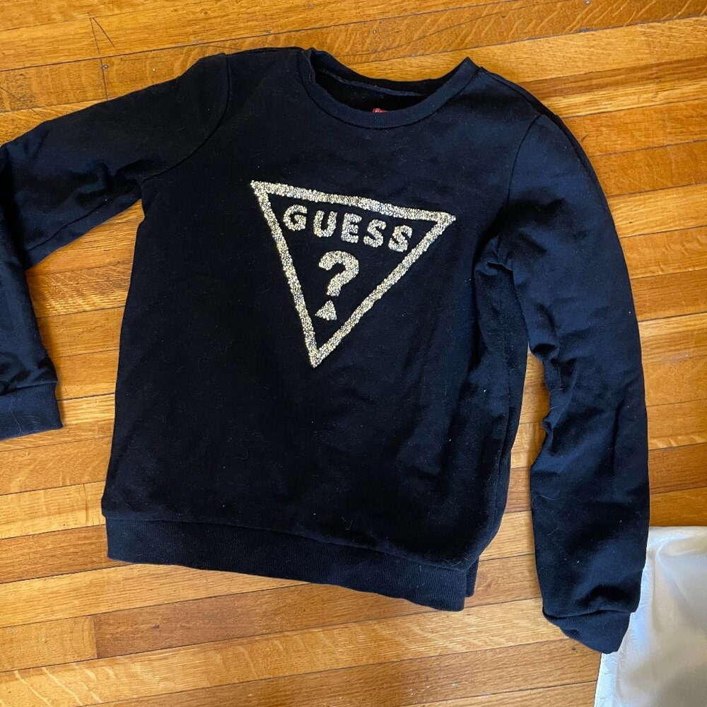 Guess sweatshirt small